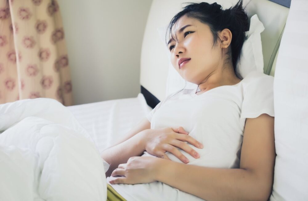 woman-with-stomach-pain